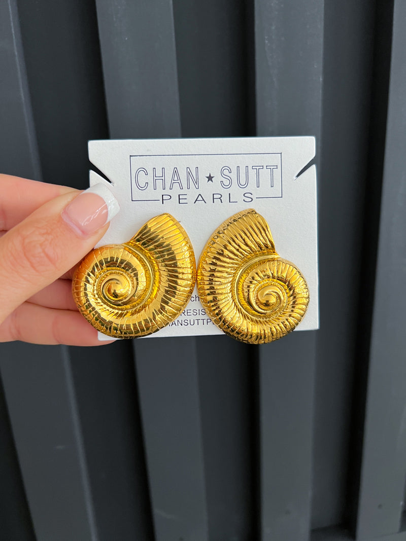 LARGE SHELL EARRINGS