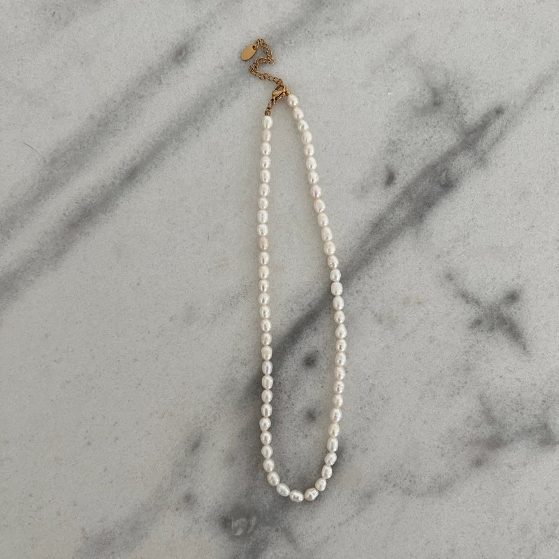 EVERYDAY PEARL NECKLACE