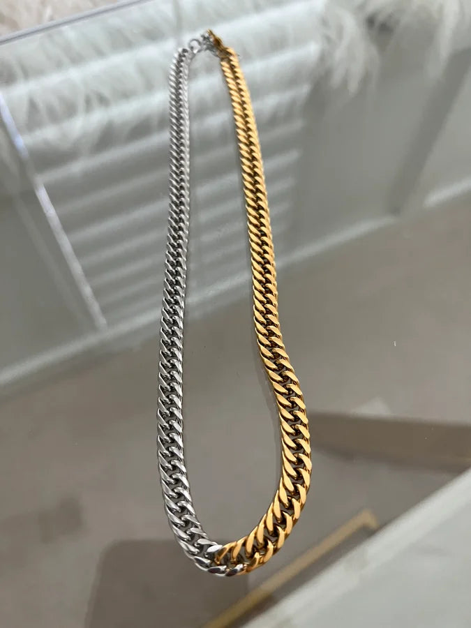 SHINY TWO TONE NECKLACE