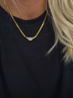 WHITE KYLIE NECKLACE