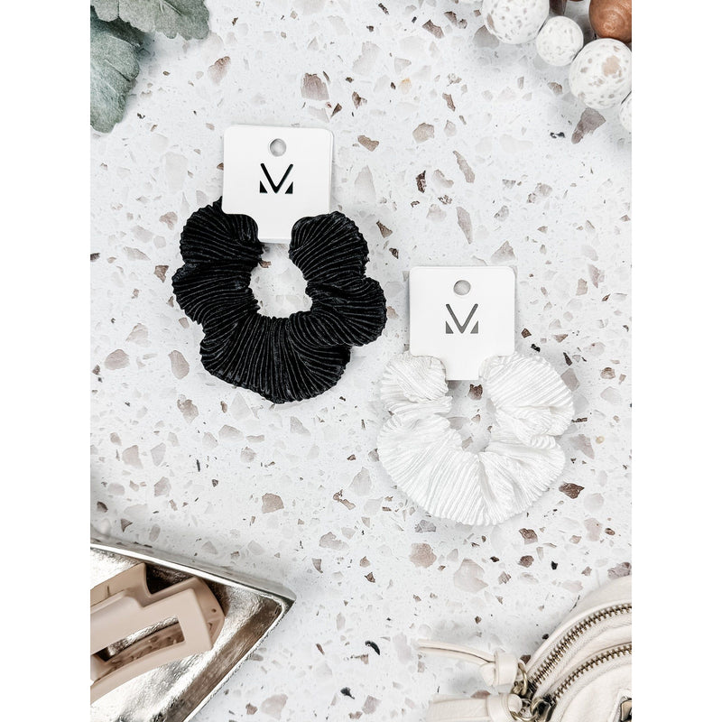 IN STOCK Ribbed Scrunchie