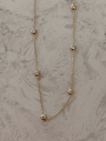 DAINTY DIAMOND NECKLACE